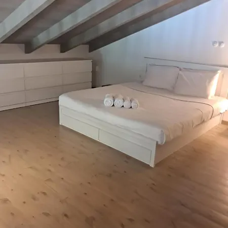 Beachfront Apartment, Center Village, 20m - Near Myrtos - Fiskardo Appartamento *