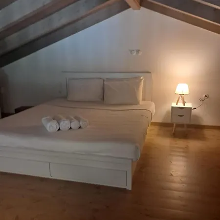 Apartment Beachfront Apartment, Center Village, 20m - Near Myrtos - Fiskardo *