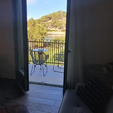 Beachfront Apartment, Center Village, 20m - Near Myrtos - Fiskardo Asos
