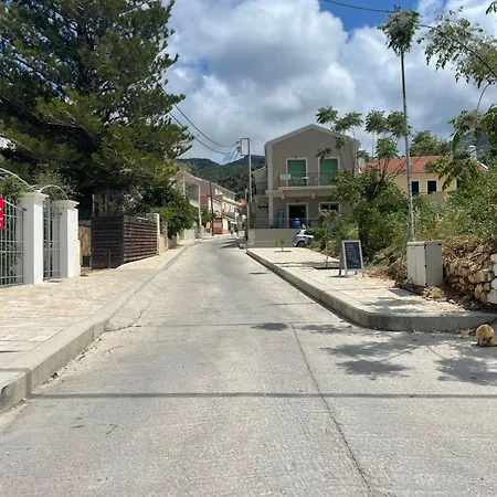 Beachfront Apartment, Center Village, 20m - Near Myrtos - Fiskardo Lejlighed