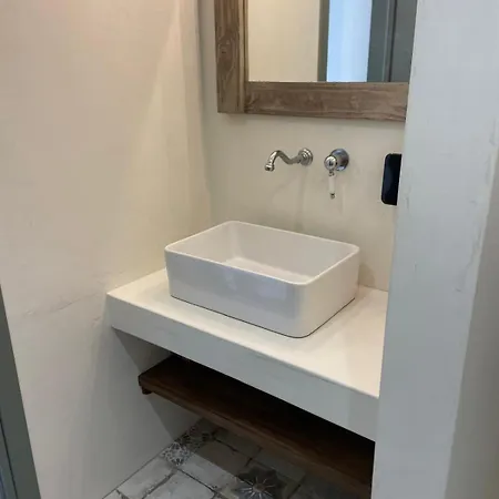 Apartment Beachfront Apartment, Center Village, 20m - Near Myrtos - Fiskardo