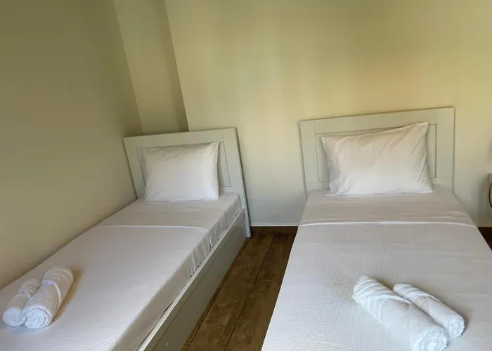 Beachfront Apartment, Center Village, 20m - Near Myrtos - Fiskardo