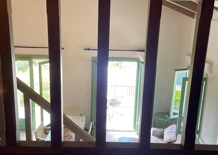 Beachfront Apartment, Center Village, 20m - Near Myrtos - Fiskardo