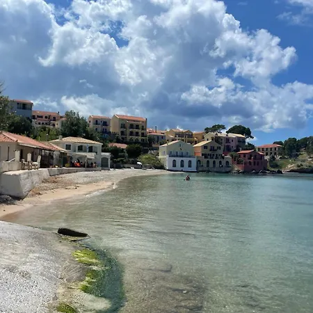 Beachfront Apartment, Center Village, 20m - Near Myrtos - Fiskardo Апартаменты *